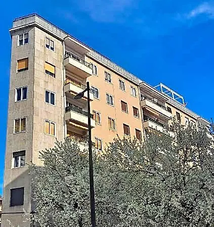 Vivienda Con Desayuno. En El Cielo De 4* Salamanque